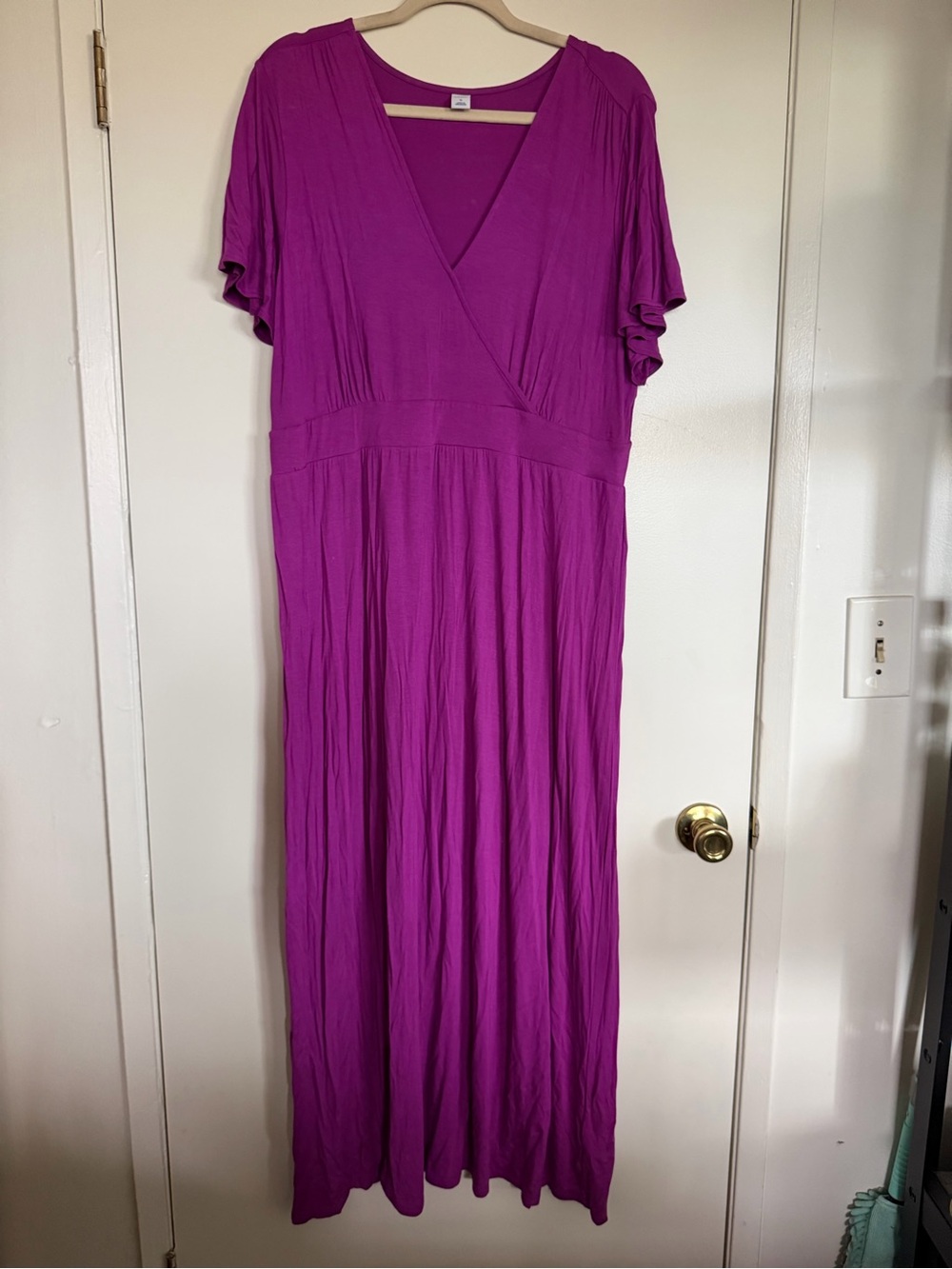 Old Navy Magenta V-Neck Maxi Dress